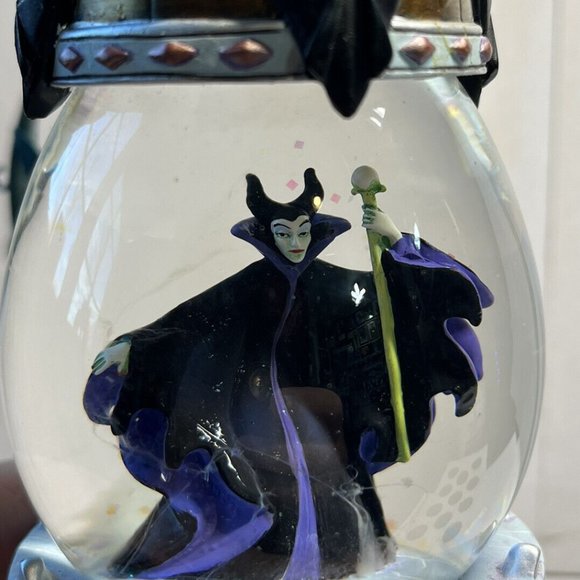 DISNEY 8” Villain Maleficent Hanging Water Globe on Vine Stand Great Condition!! - Picture 5 of 5